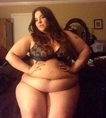chubby lady, Michigan photo
